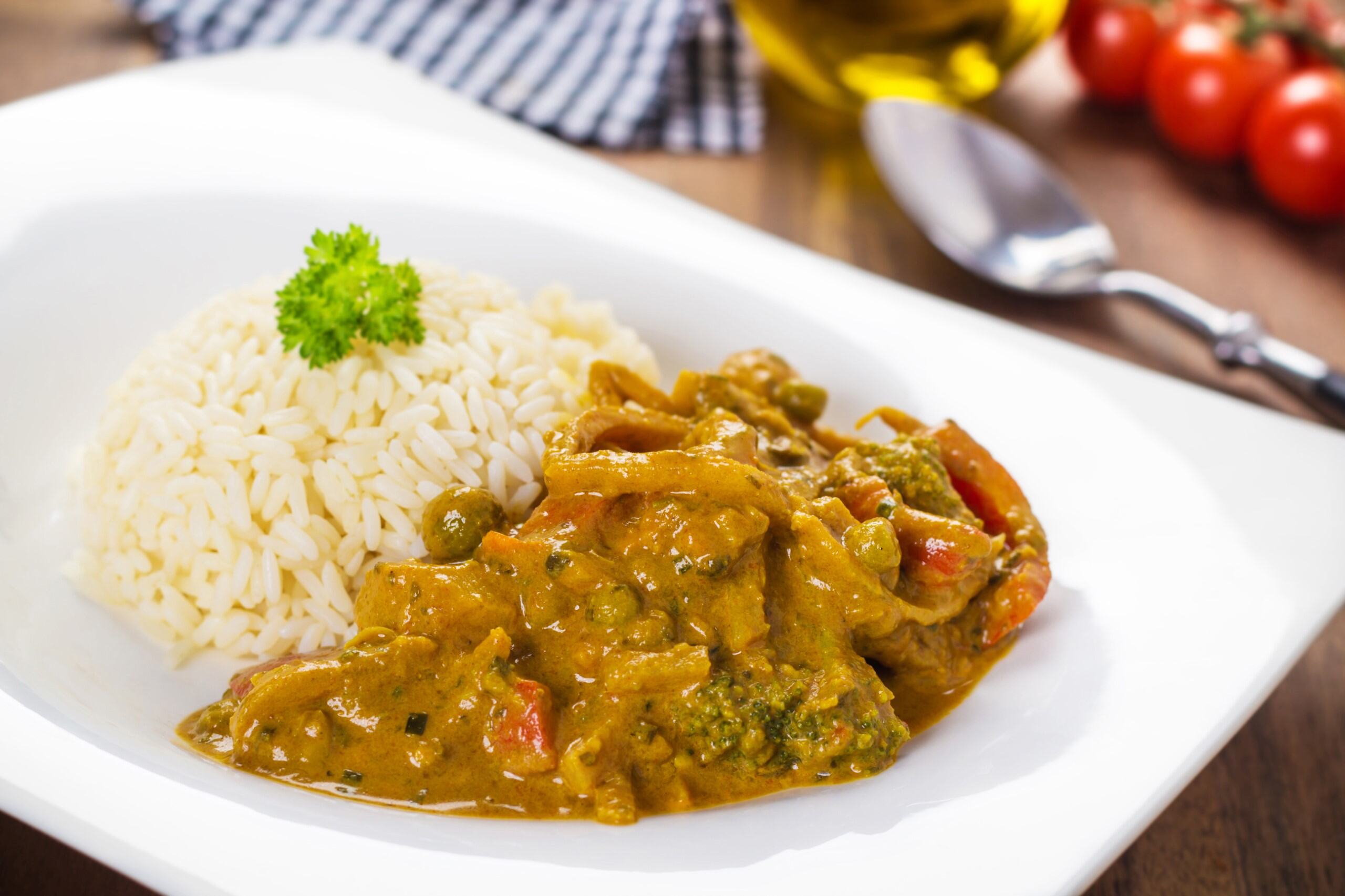 VEGETABLE CURRY WITH RICE
